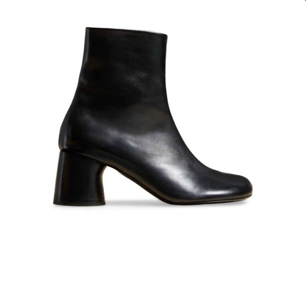 KHAITE
Admiral Leather Ankle Boots